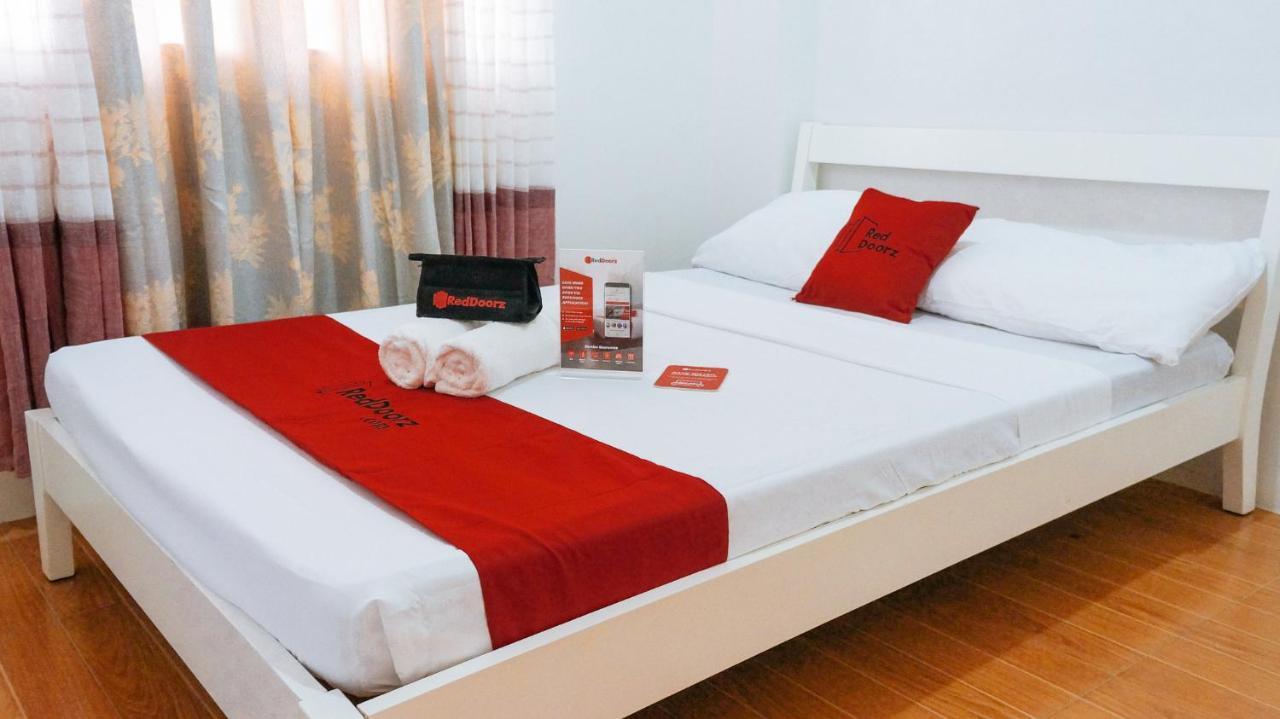 Reddoorz Plus Near Talisay Town Center Екстериор снимка