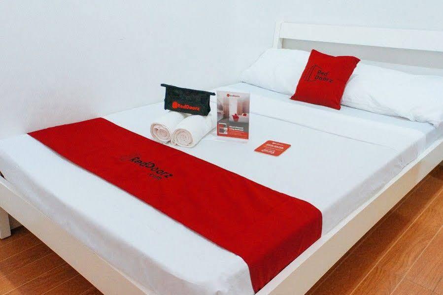 Reddoorz Plus Near Talisay Town Center Екстериор снимка