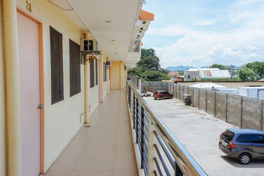 Reddoorz Plus Near Talisay Town Center Екстериор снимка
